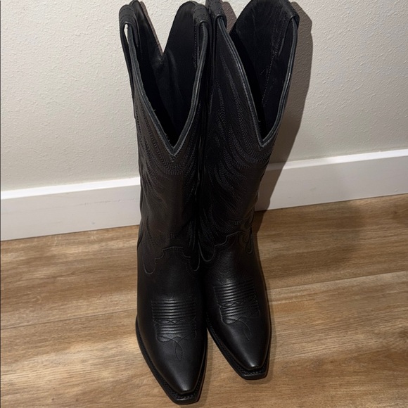 Tecovas Dark Leather Footwear - Picture 3 of 5